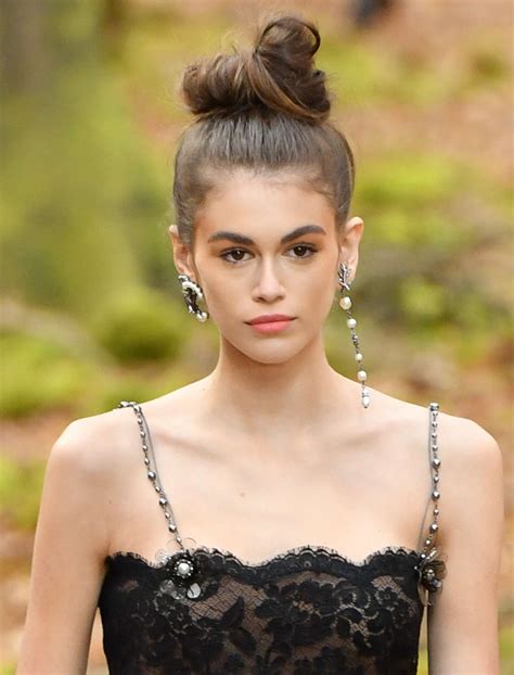 paris chanel 2018 kaia gerber